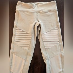 Alo Yoga - Moto leggings (Gravel)